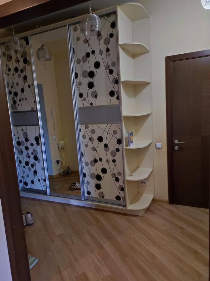 2 Room Flat Almaty Luaran gambar